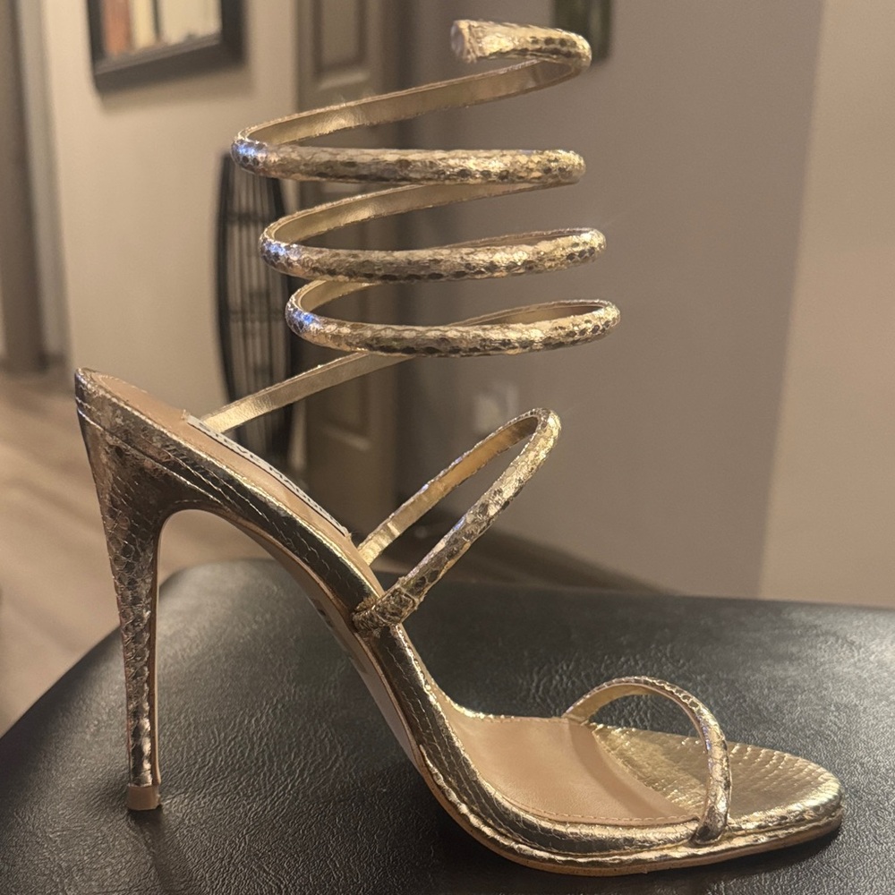 🔥STEVE MADDEN
Exotica Sandal In Gold Snake Brand New Size 7.5🔥 - Picture 2 of 16